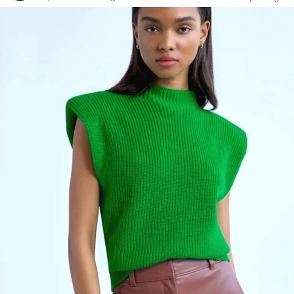 Vibrant Green Sleeveless Knit Top